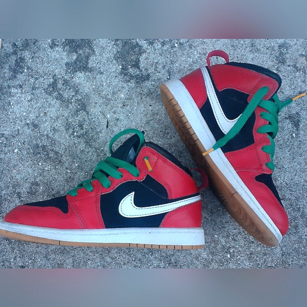 Jordan 1 Christmas  1y